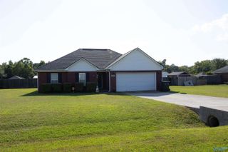 206 Harlans Circle, Huntsville, AL 35811
