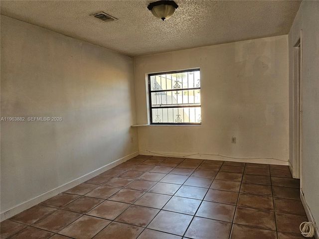 4907 SW 137th Ct, Miami, FL 33175