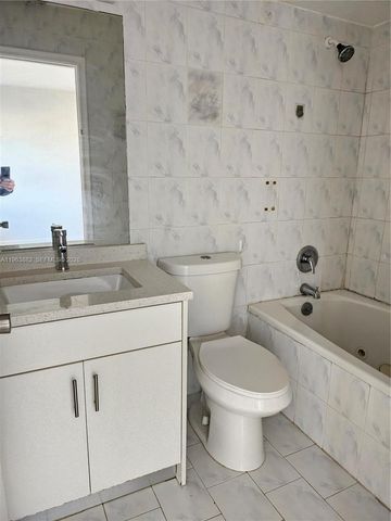 4907 SW 137th Ct, Miami, FL 33175