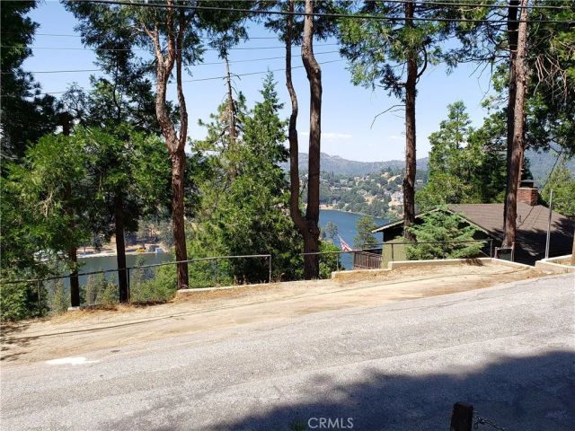 24240 Bernard, Crestline, CA 92325