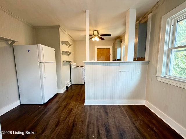 668 Lindell Ave 2, Louisville, KY 40211