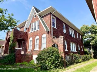 668 Lindell Ave 2, Louisville, KY 40211