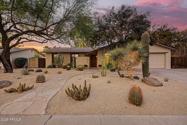 2428 E Cairo Drive, Tempe, AZ 85282