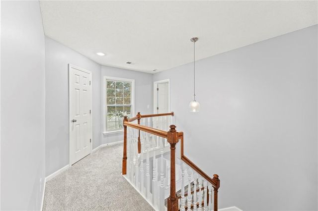 3715 SW Kimstin Circle, Blue Springs, MO 64015