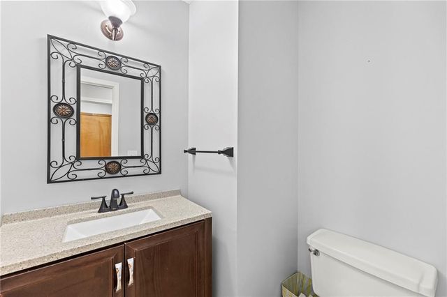 3715 SW Kimstin Circle, Blue Springs, MO 64015
