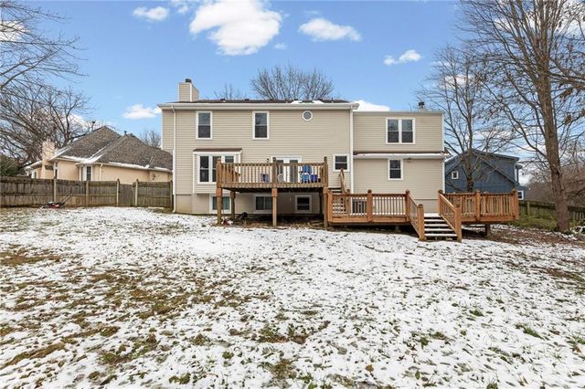 3715 SW Kimstin Circle, Blue Springs, MO 64015