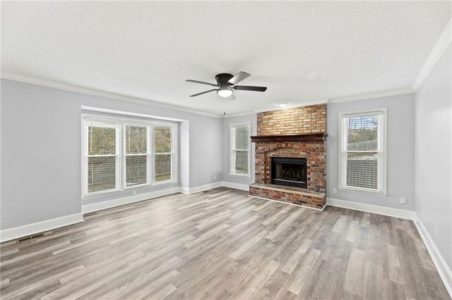 3715 SW Kimstin Circle, Blue Springs, MO 64015