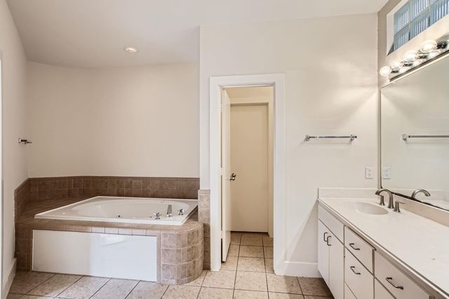 5830 Larkin Street, Houston, TX 77007