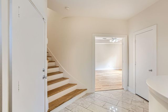 5830 Larkin Street, Houston, TX 77007