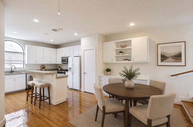 5830 Larkin Street, Houston, TX 77007