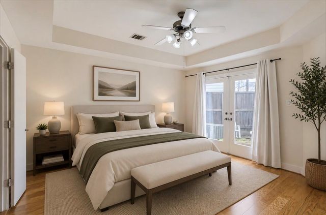 5830 Larkin Street, Houston, TX 77007