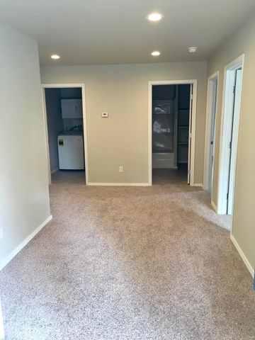 2490 SCHUTZEN STREET, North Pole, AK 99705