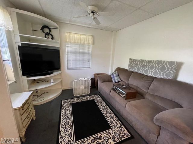 19790 Burgundy Farms RD, Estero, FL 33928