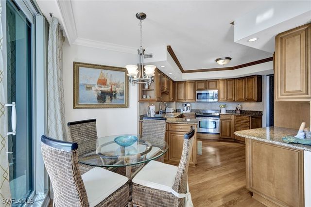 4551 Gulf Shore BLVD N 505, Naples, FL 34103