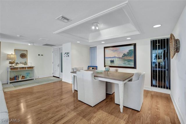 4551 Gulf Shore BLVD N 505, Naples, FL 34103