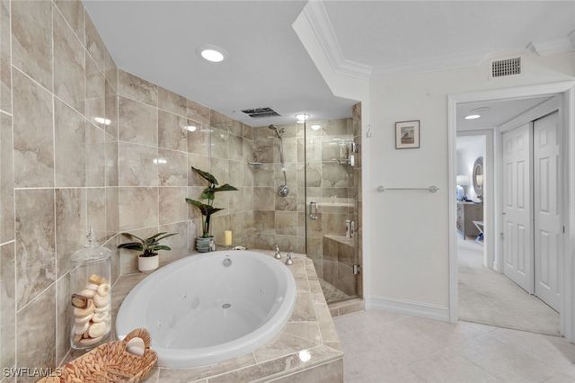 4551 Gulf Shore BLVD N 505, Naples, FL 34103