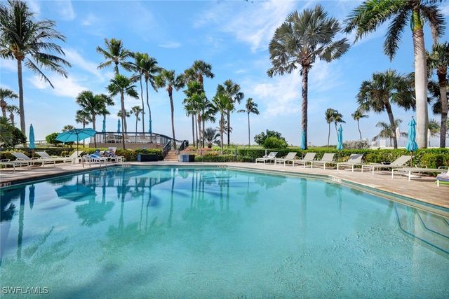 4551 Gulf Shore BLVD N 505, Naples, FL 34103