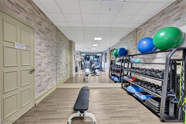 4551 Gulf Shore BLVD N 505, Naples, FL 34103