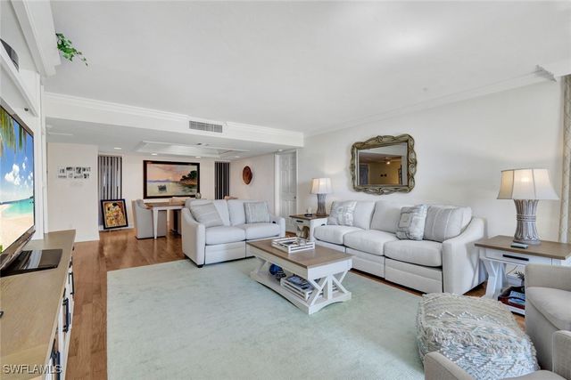 4551 Gulf Shore BLVD N 505, Naples, FL 34103