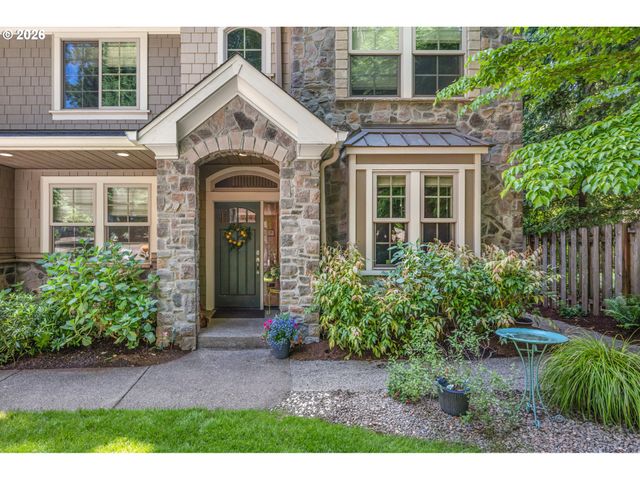5352 WASHINGTON Ct, Lake Oswego, OR 97035
