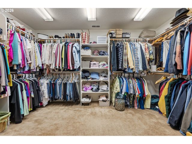 5352 WASHINGTON Ct, Lake Oswego, OR 97035
