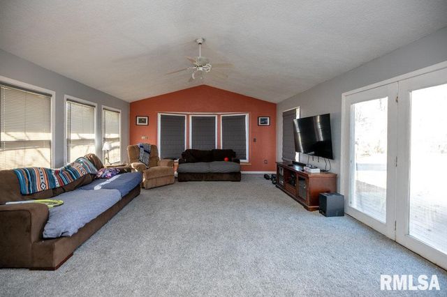 917 E EMERSON Street, Morton, IL 61550