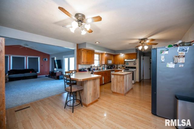 917 E EMERSON Street, Morton, IL 61550