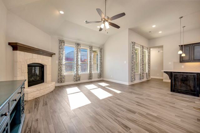 9820 Surveyor Road, Little Elm, TX 75068