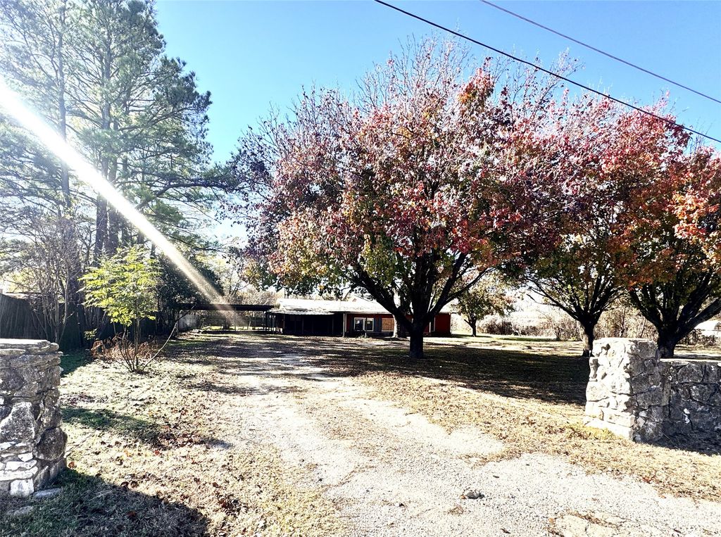 508 Lilac Drive, Granbury, TX 76049