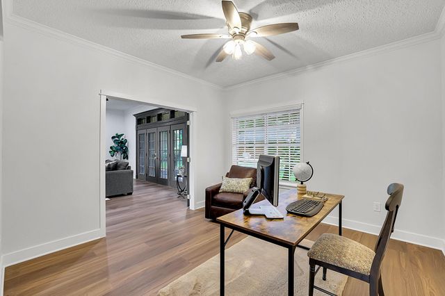 15415 Skyhawk Lane, Beach City, TX 77523