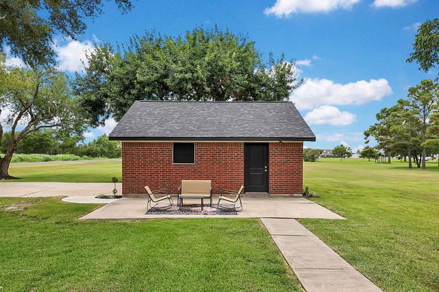 15415 Skyhawk Lane, Beach City, TX 77523