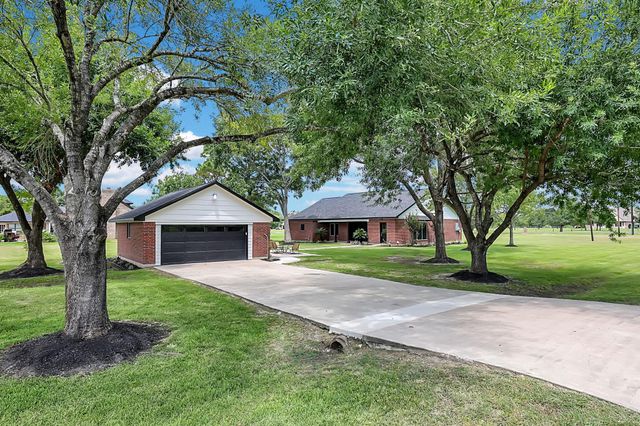 15415 Skyhawk Lane, Beach City, TX 77523