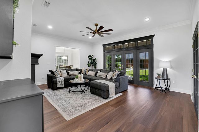 15415 Skyhawk Lane, Beach City, TX 77523