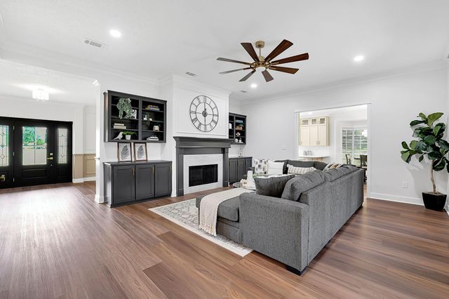 15415 Skyhawk Lane, Beach City, TX 77523