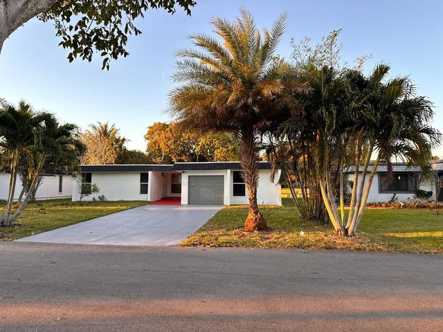 7007 NW 64th Street, Tamarac, FL 33321