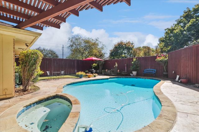 2704 Glenhaven Drive, Plano, TX 75023