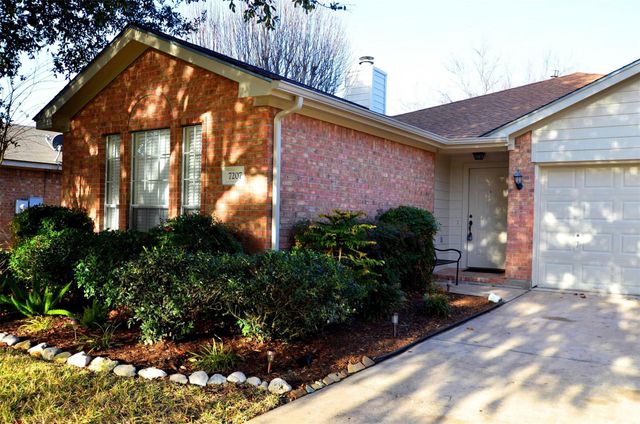 7207 Brockington Drive, Katy, TX 77494
