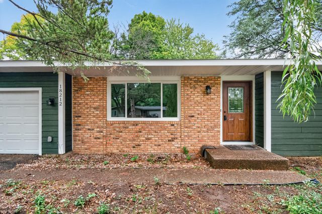 18212 Ginavale Lane, Eden Prairie, MN 55346