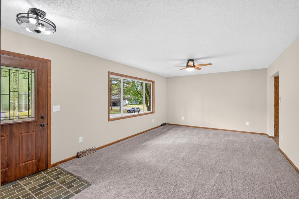 18212 Ginavale Lane, Eden Prairie, MN 55346 — photo 4