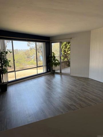 5706 Baltimore Dr 352, La Mesa, CA 91942