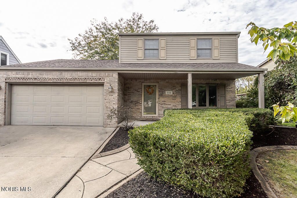 546 Bruns Drive, Rossford, OH 43460