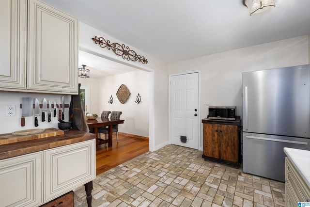 505 WILDERNESS ROAD, Pelham, AL 35124