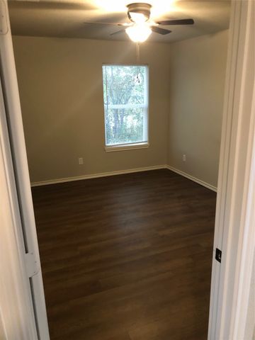 709 W Live Oak Street, Alvord, TX 76225