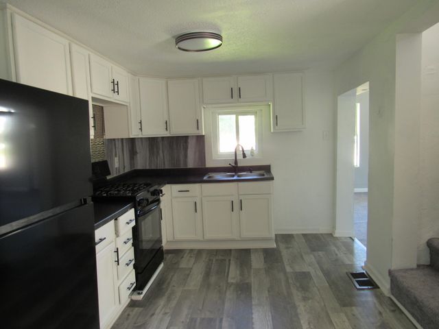 1200 4th Street, Three Rivers City, MI 49093
