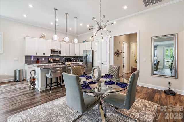 10400 Superb Lane, Charlotte, NC 28215