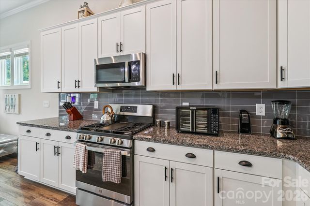 10400 Superb Lane, Charlotte, NC 28215