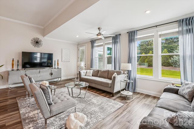 10400 Superb Lane, Charlotte, NC 28215