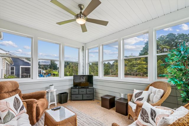 10400 Superb Lane, Charlotte, NC 28215