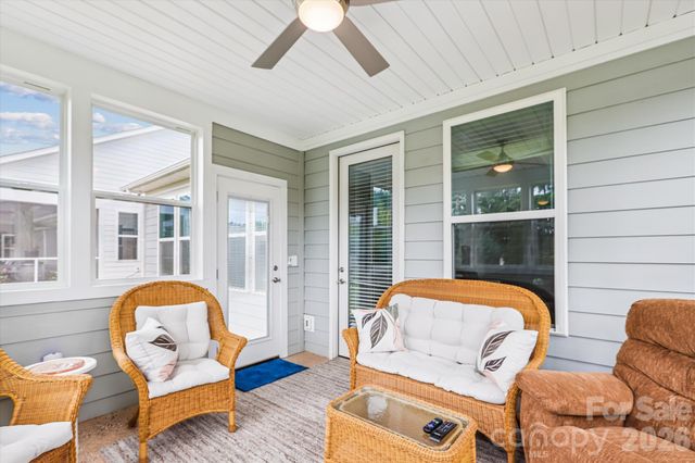 10400 Superb Lane, Charlotte, NC 28215