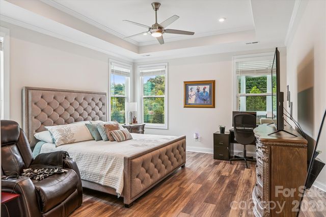 10400 Superb Lane, Charlotte, NC 28215